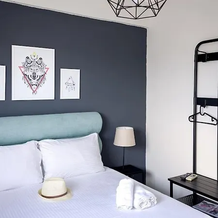 Nest With Terrace, Acropolis View Apartment *